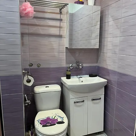 Lovely Center 1bd, 1bt *