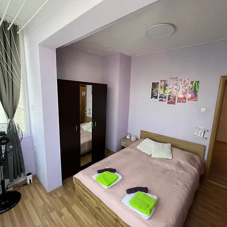 Lovely Center 1bd, 1bt Apartment